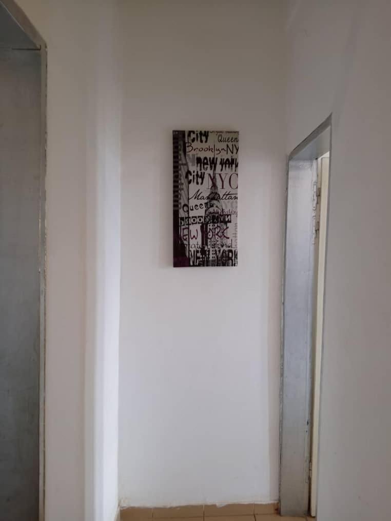 Appart Meuble Le Dakota ياوندي الغرفة الصورة